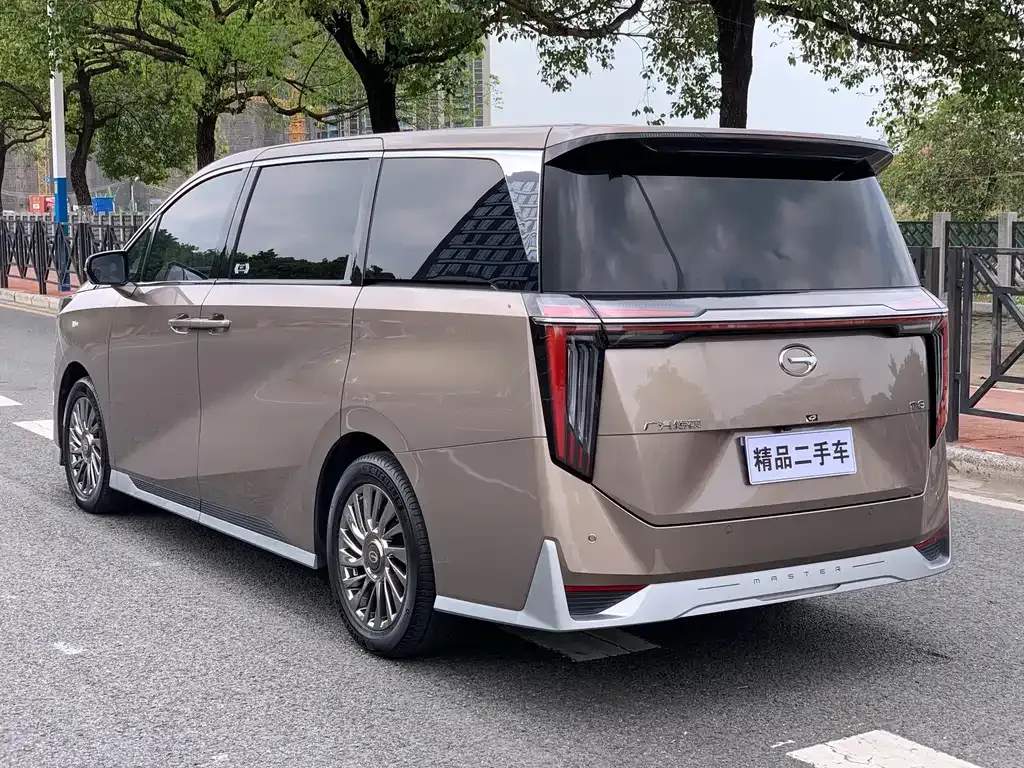 GAC Motor Trumpchi M8 — фото 10
