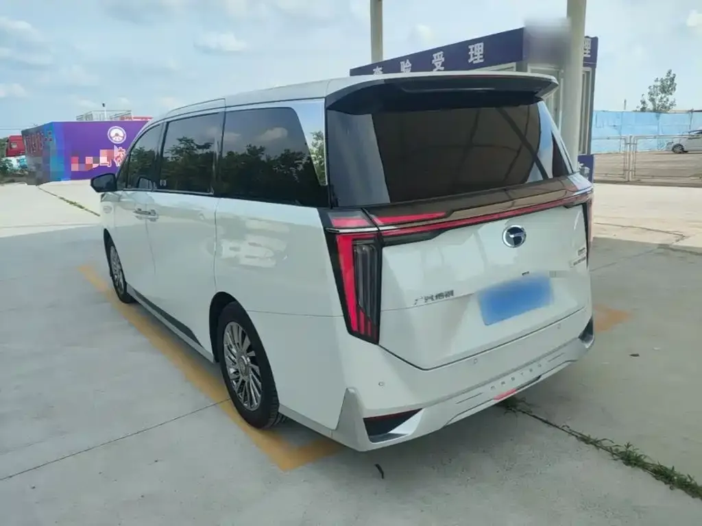 GAC Motor Trumpchi M8 — фото 10
