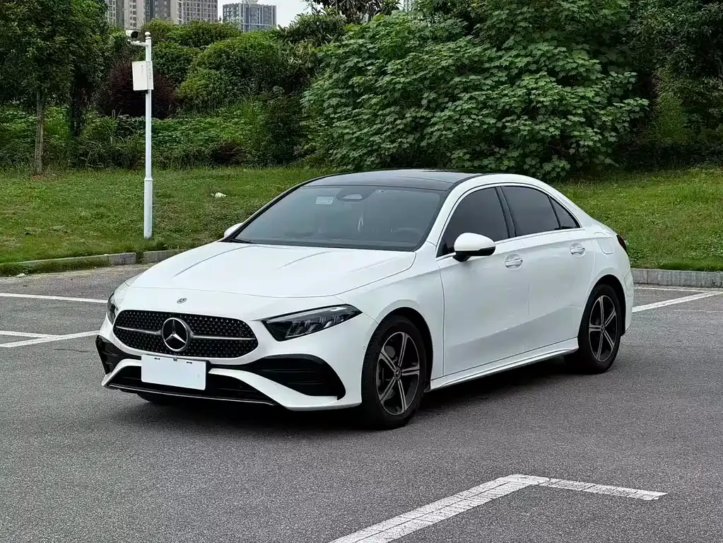 Mercedes-Benz A-Class — фото 1