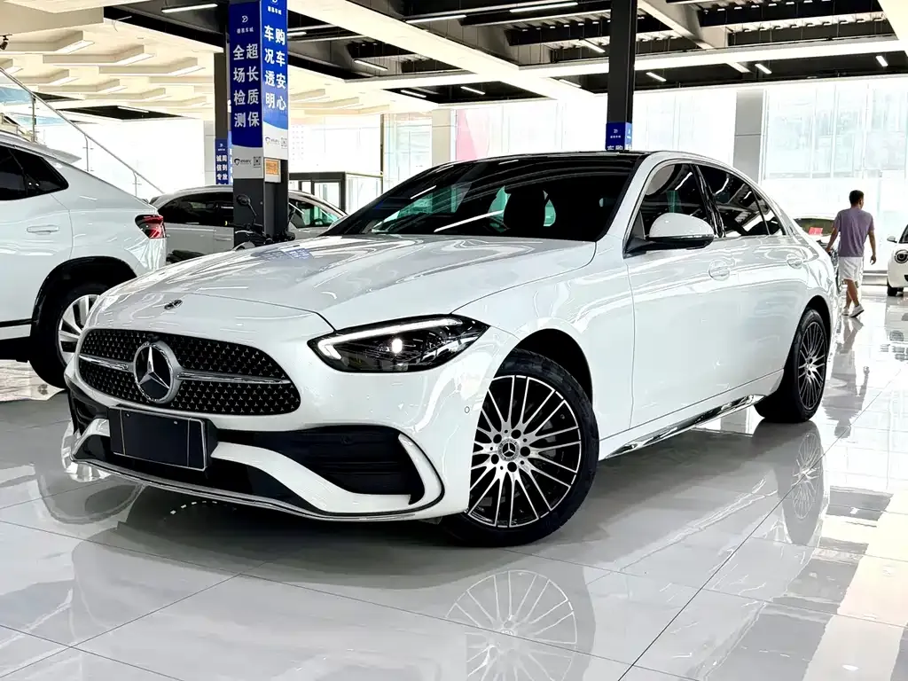 Mercedes-Benz C-Class — фото 1