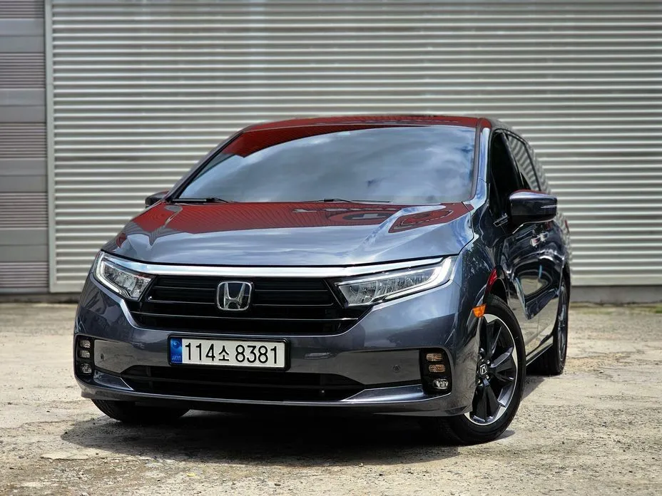 Honda Odyssey — фото 1