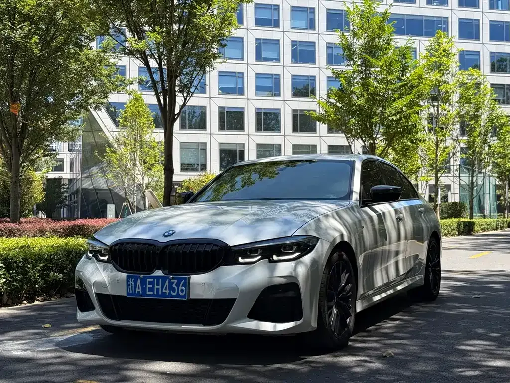 BMW 3 Series — фото 1