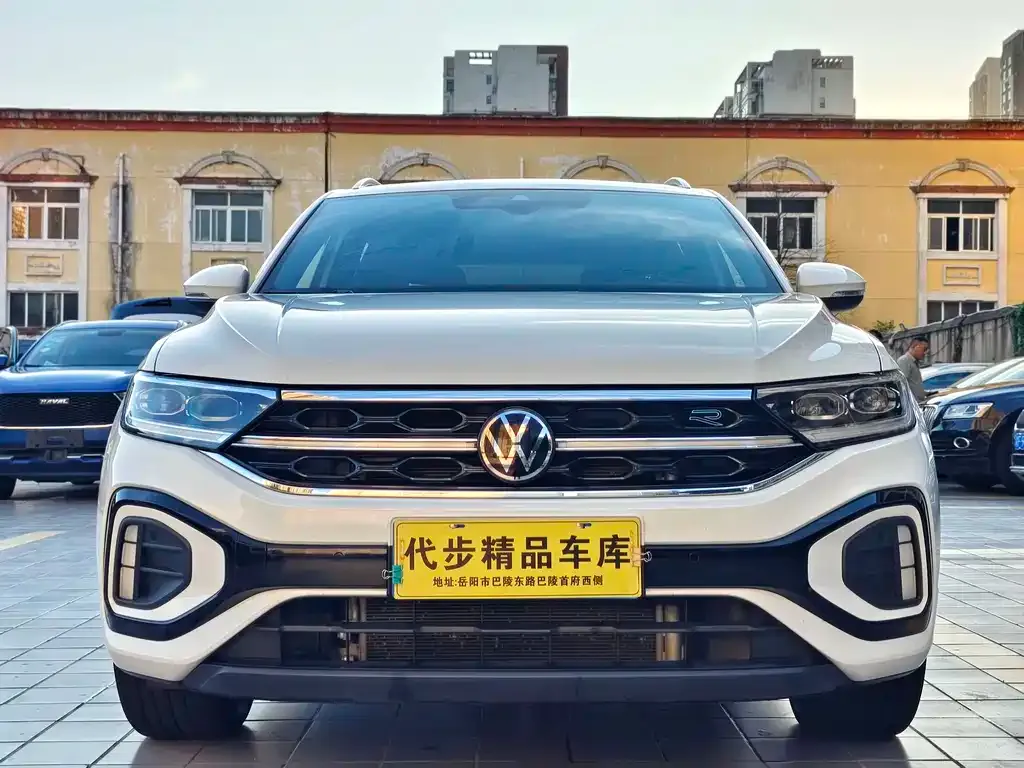 Volkswagen T-Roc — фото 5