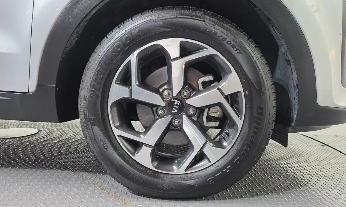 Kia Sportage — фото 10
