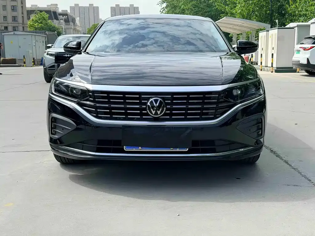 Volkswagen Passat — фото 6
