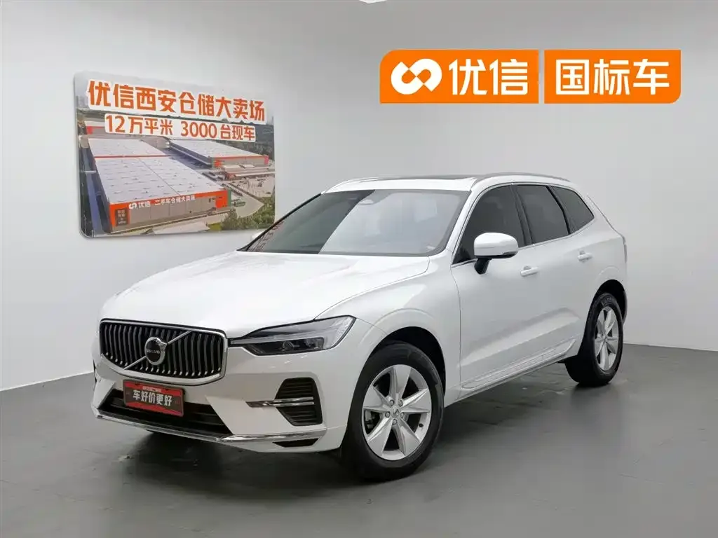 Volvo XC60 — фото 1