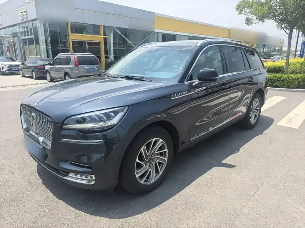Lincoln Aviator — фото 1