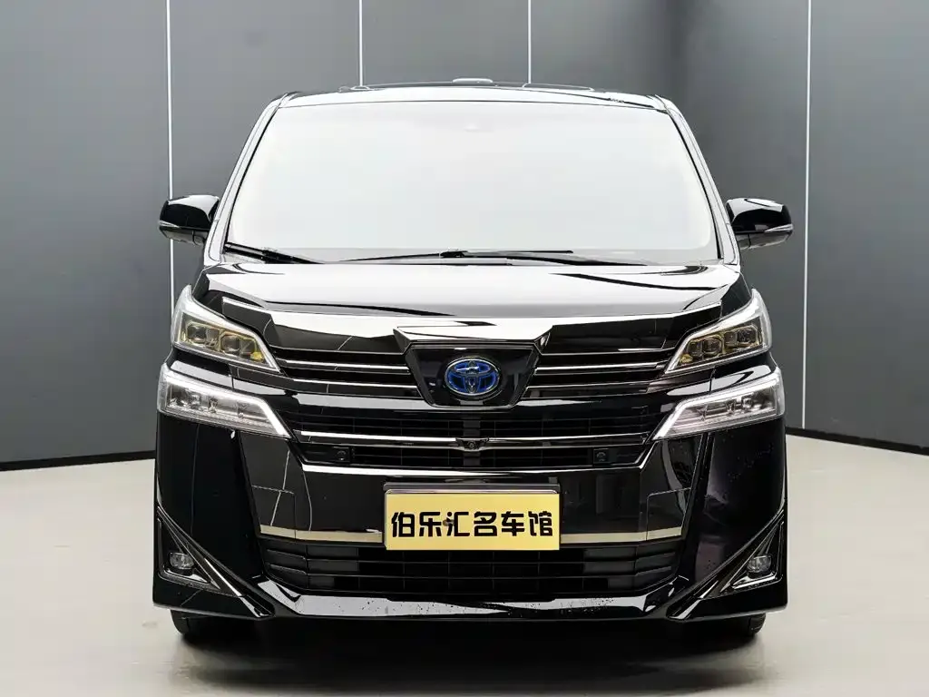 Toyota Vellfire — фото 5