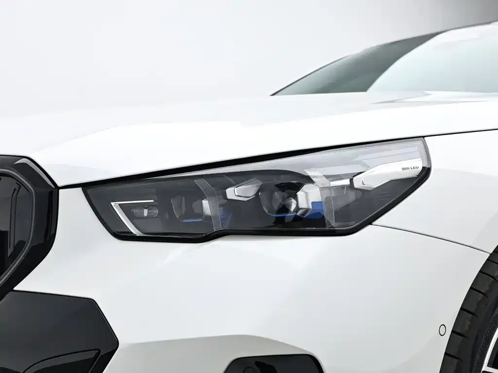 BMW 5 Series — фото 10