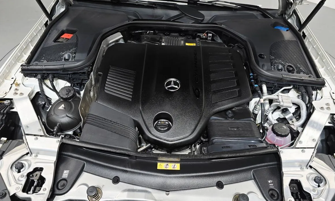 Mercedes-Benz CLS-Class — фото 10