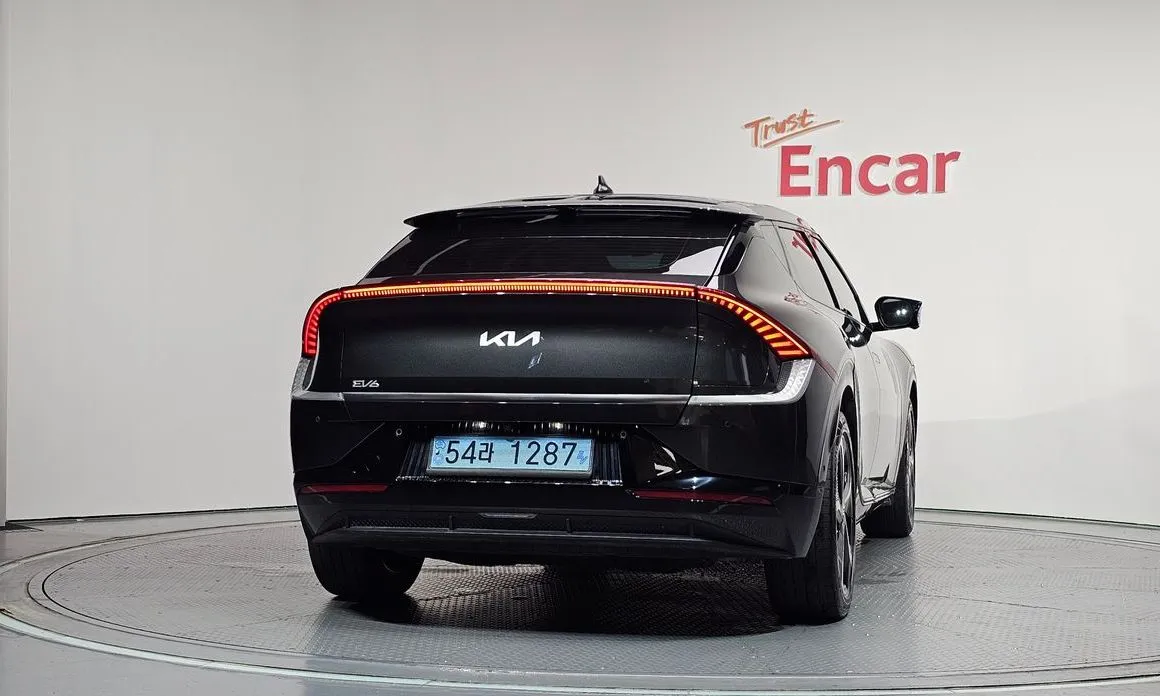 Kia EV6 — фото 9