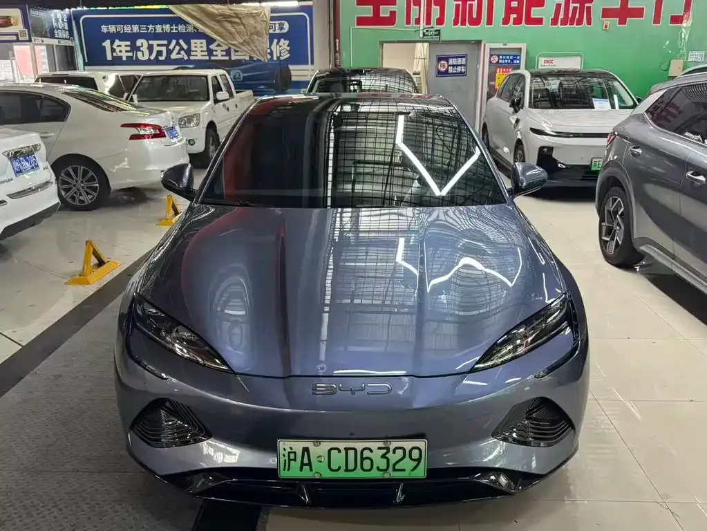 BYD Seal — фото 4