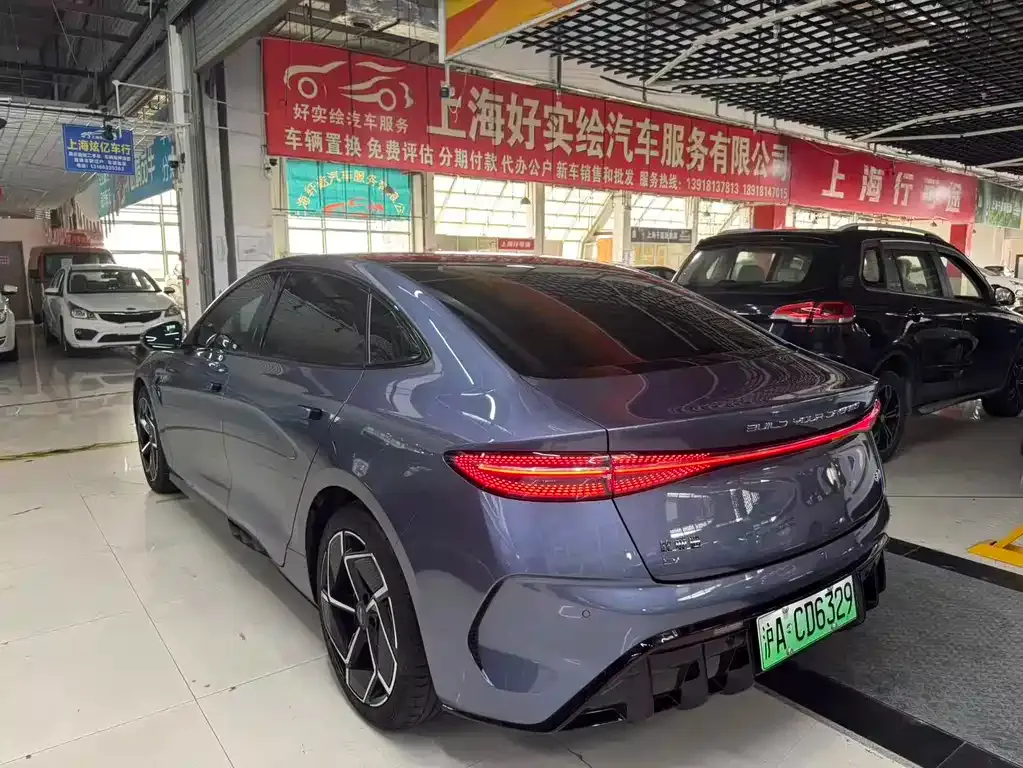 BYD Seal — фото 2