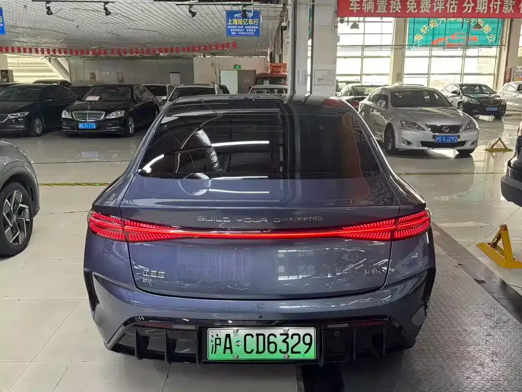BYD Seal — фото 6