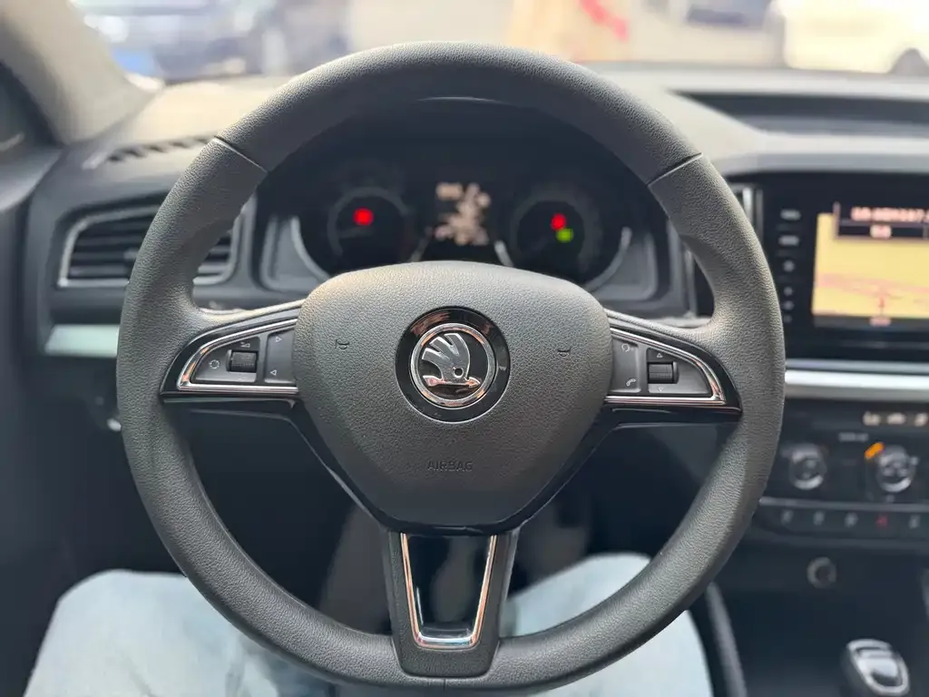 Skoda Kamiq — фото 7