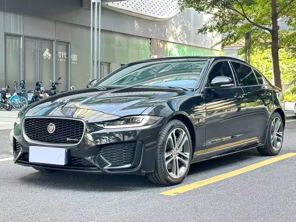 Jaguar XEL — фото 1