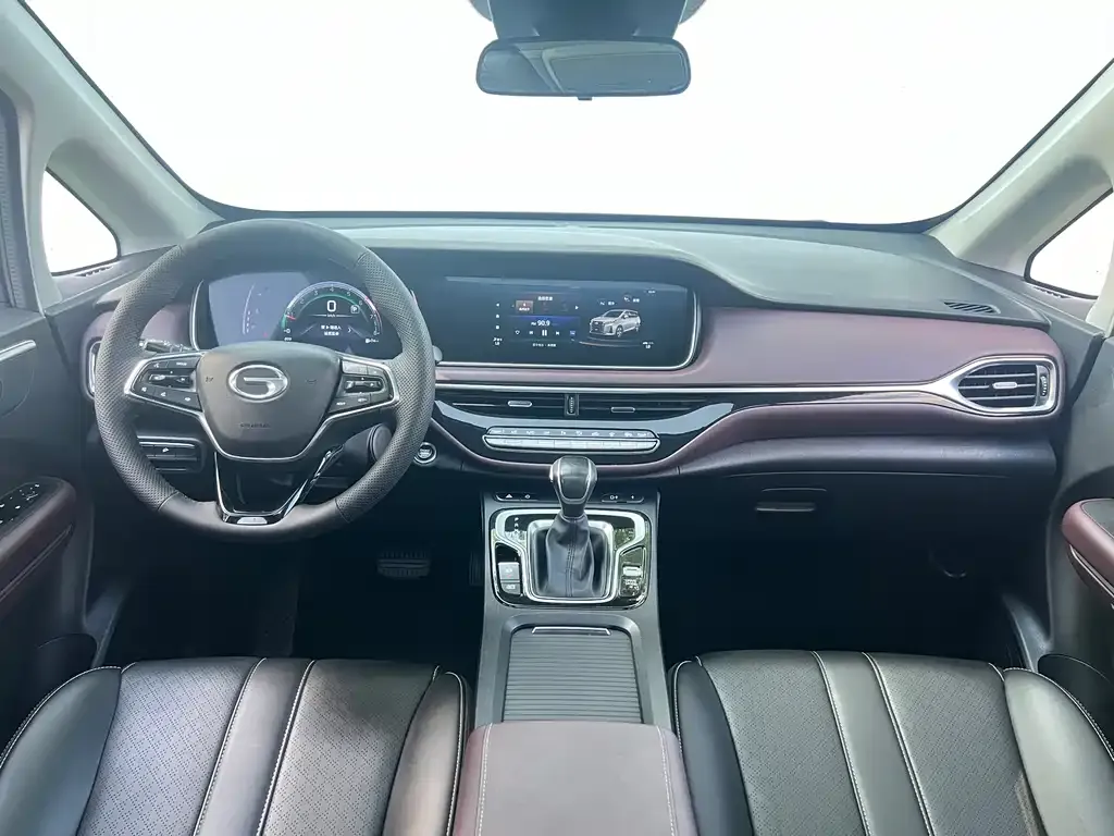 GAC Motor Trumpchi M6 — фото 2