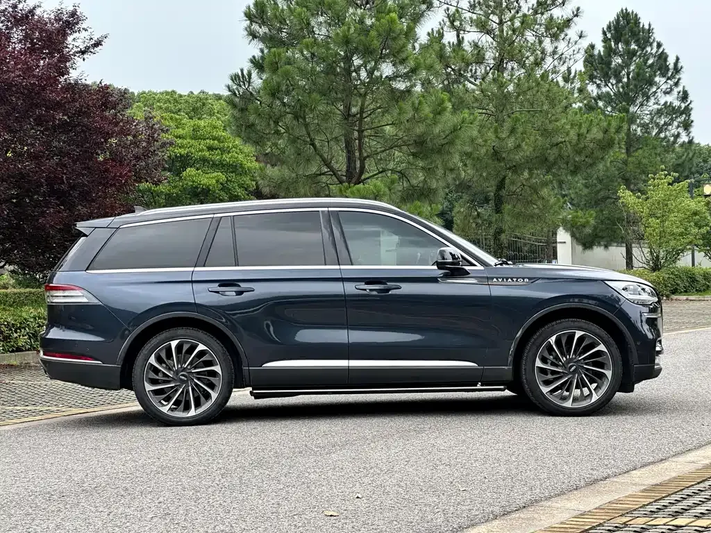 Lincoln Aviator — фото 4