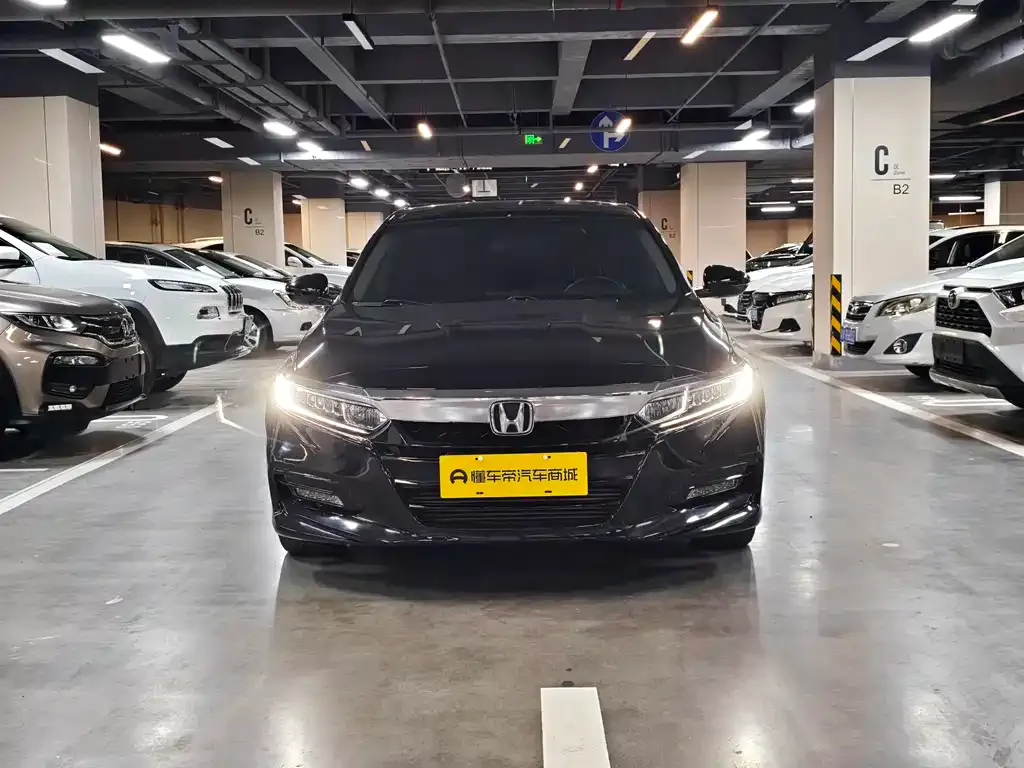 Honda Accord — фото 4