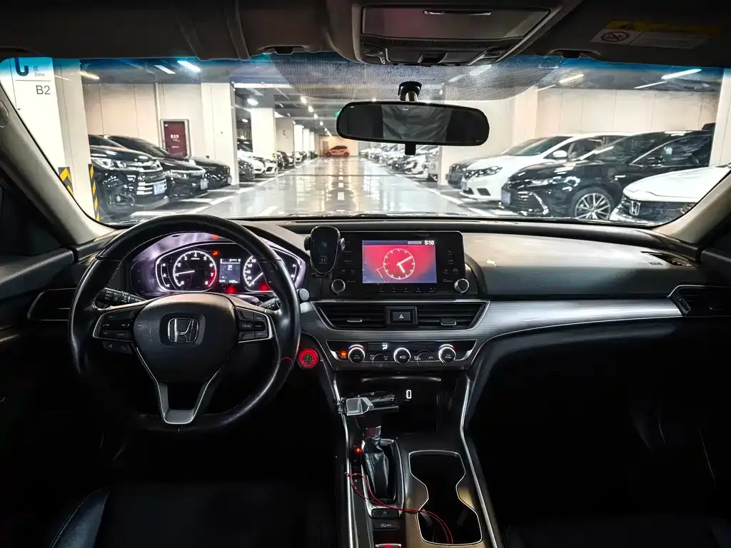 Honda Accord — фото 6
