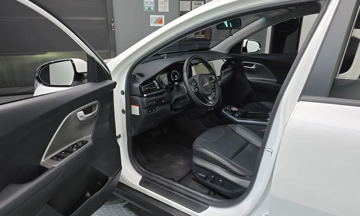 Kia Niro 2023 из KR, фото 7