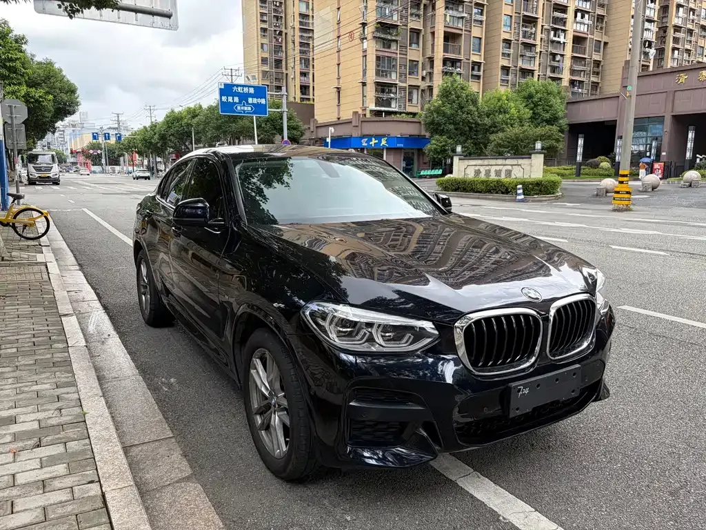 BMW X4 — фото 8