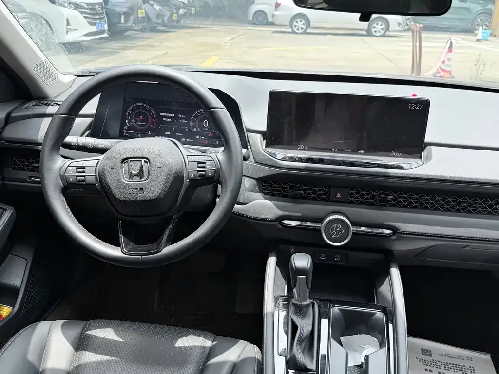Honda Accord — фото 7