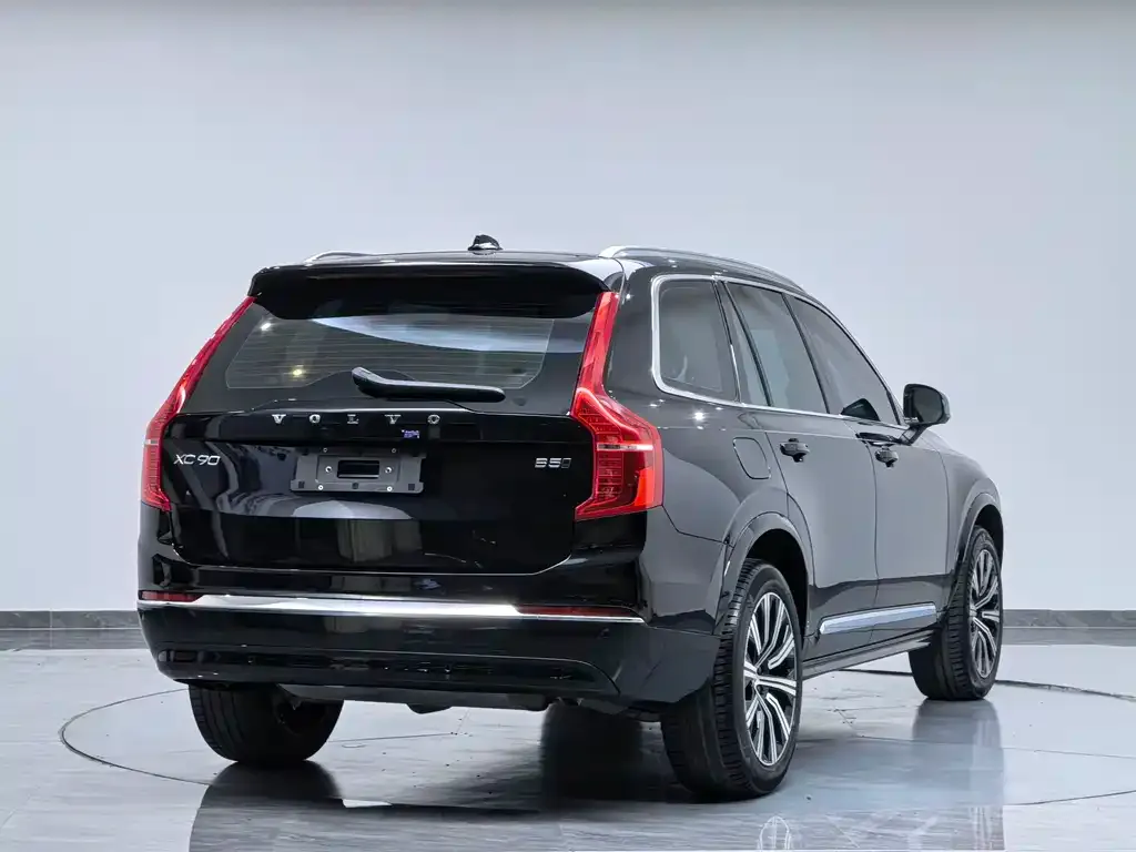 Volvo XC90 — фото 3