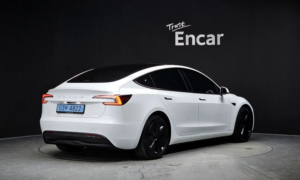 Tesla Model 3 — фото 5