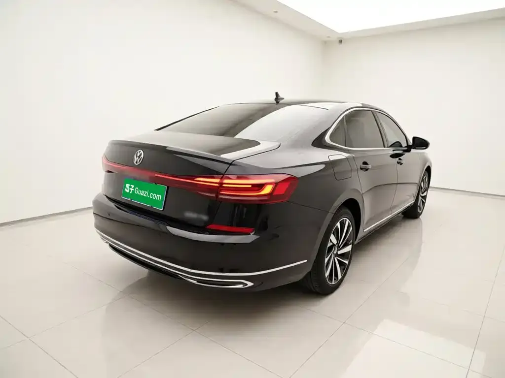 Volkswagen Passat — фото 3