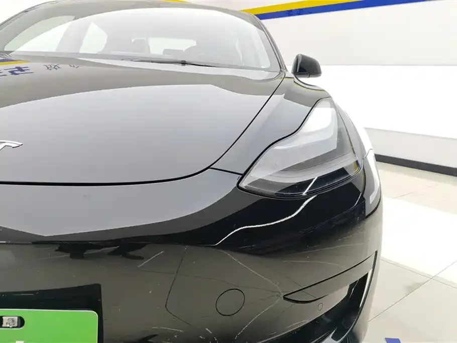 Tesla Model 3 — фото 8