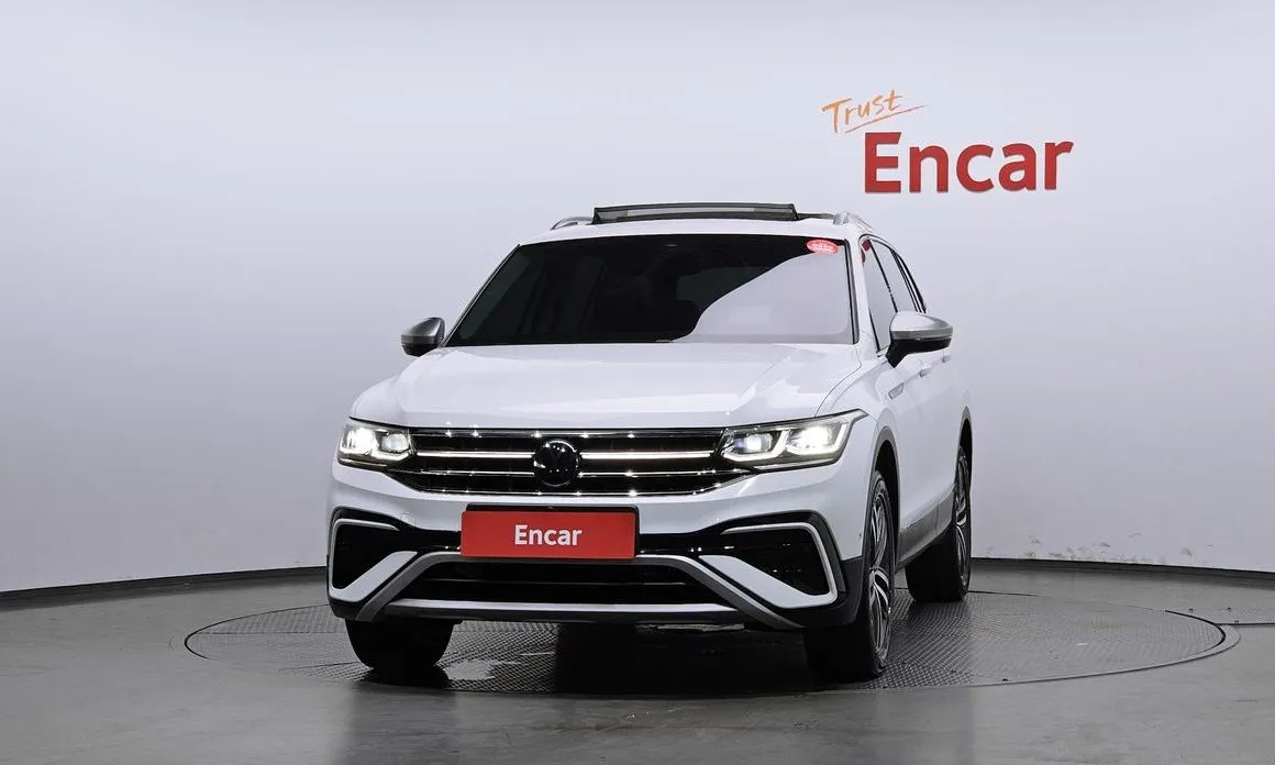 Volkswagen Tiguan — фото 8