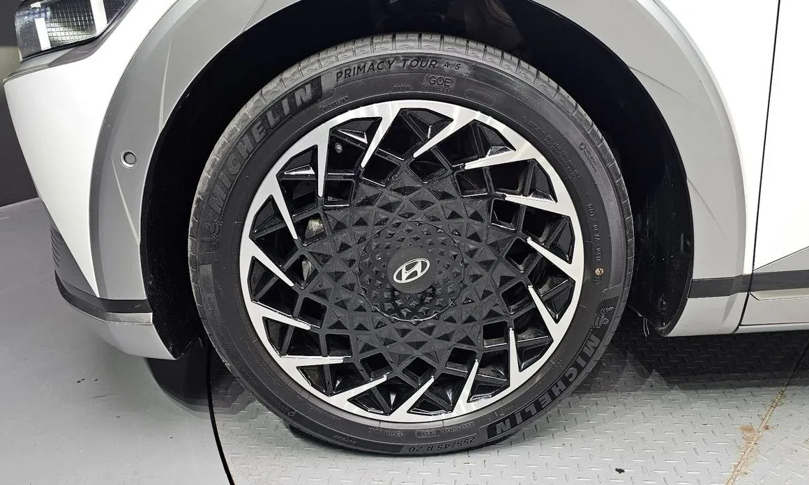 Hyundai Ioniq5 — фото 9