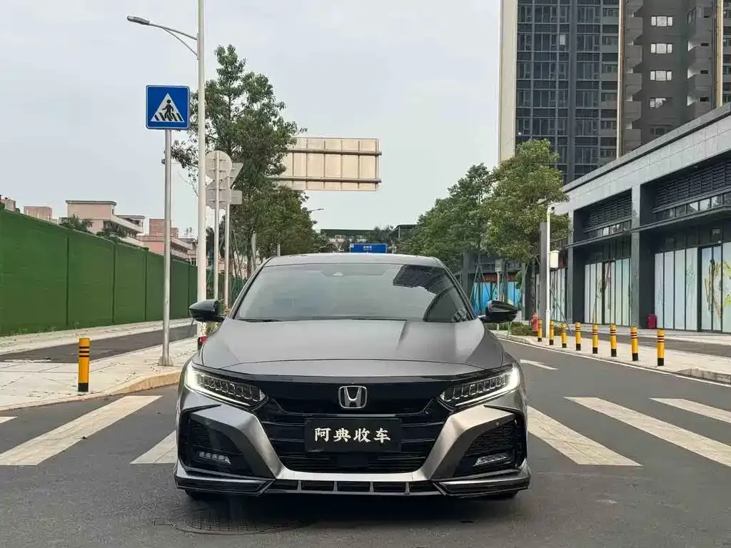 Honda Accord — фото 3