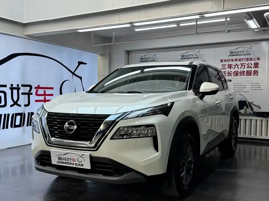 Nissan X-Trail — фото 1