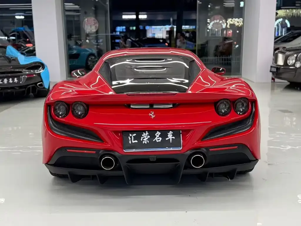 Ferrari F8 — фото 5