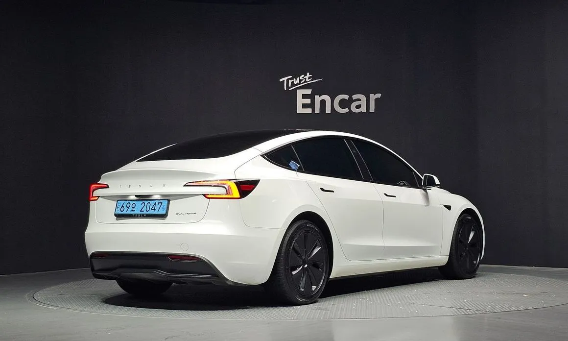 Tesla Model 3 — фото 4