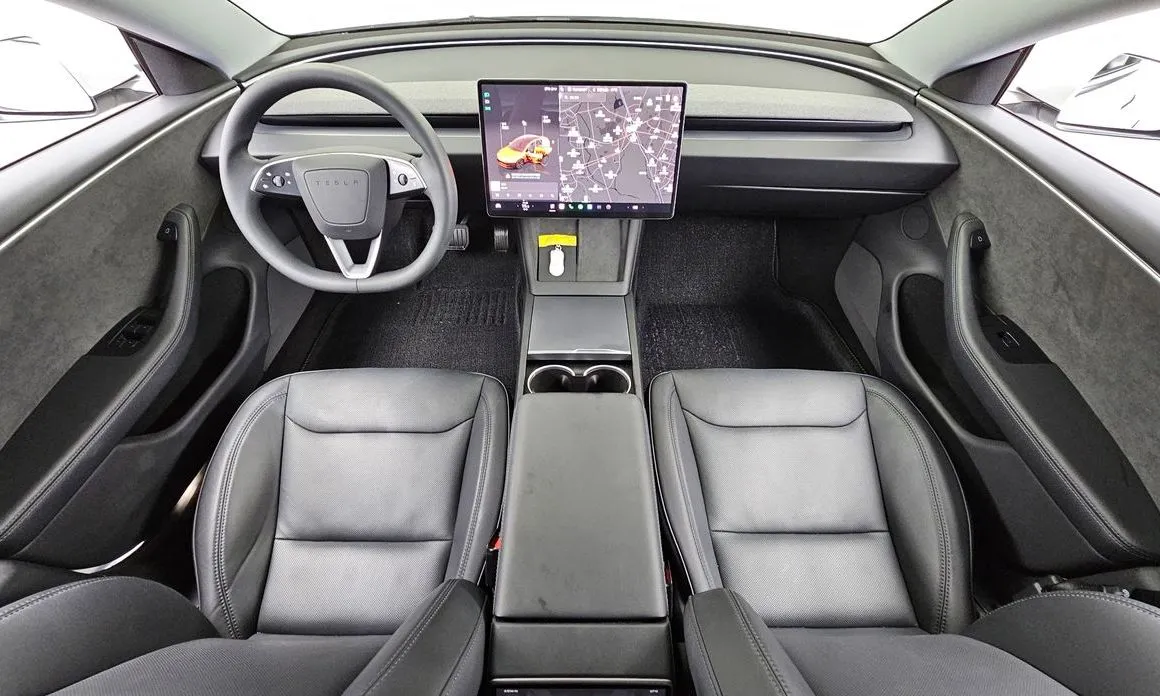 Tesla Model 3 — фото 9