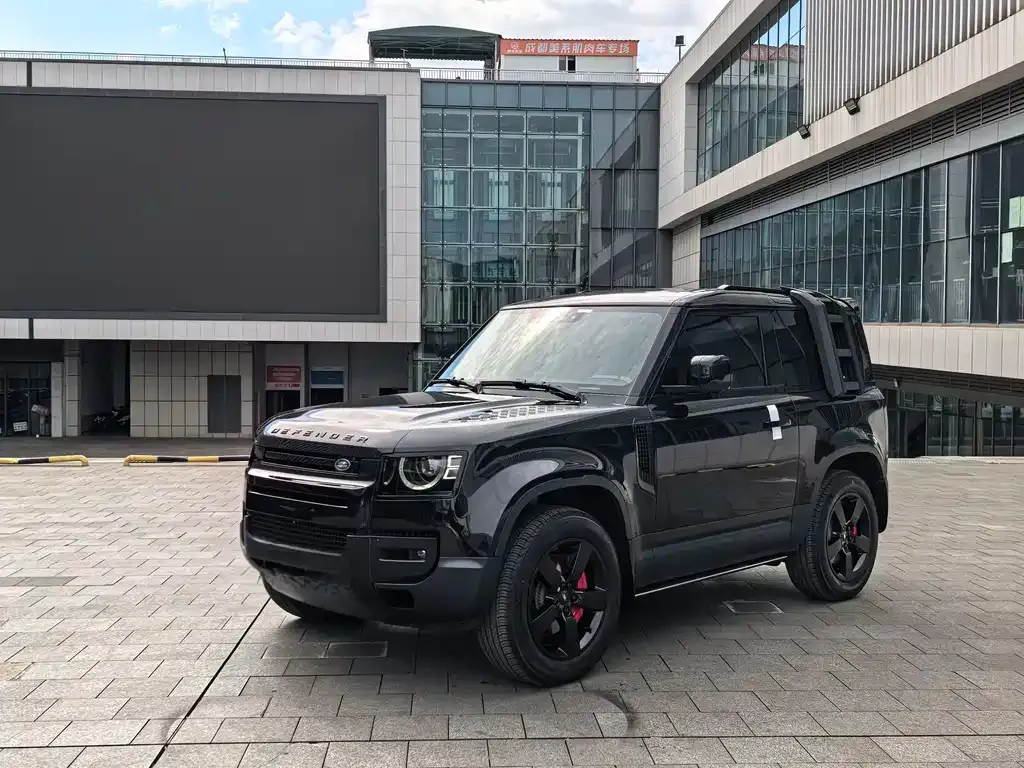 Land Rover Defender — фото 1