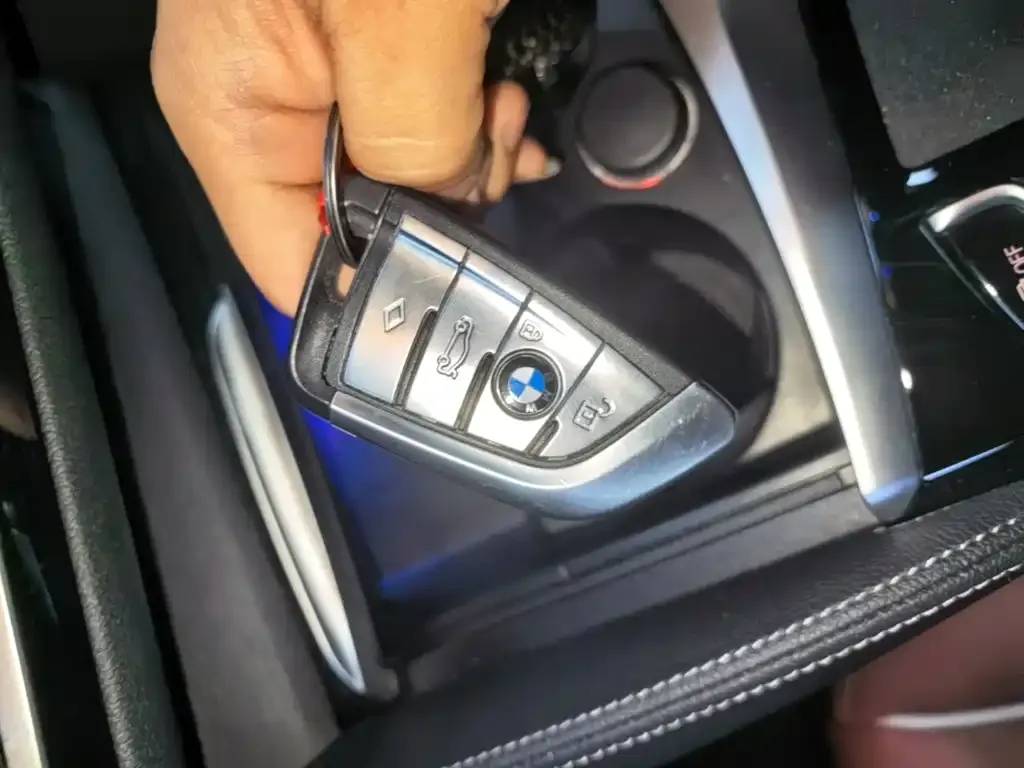 BMW 5 Series — фото 2