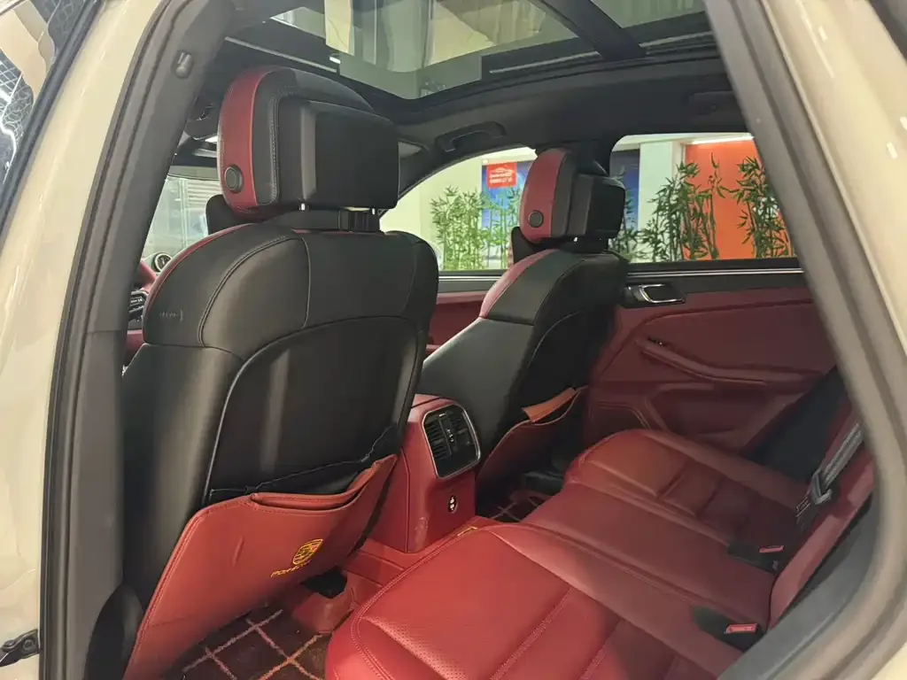 Porsche Macan 2024 из CN, фото 5