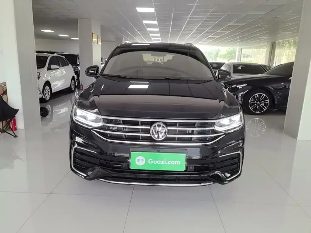 Volkswagen Tiguan L — фото 4