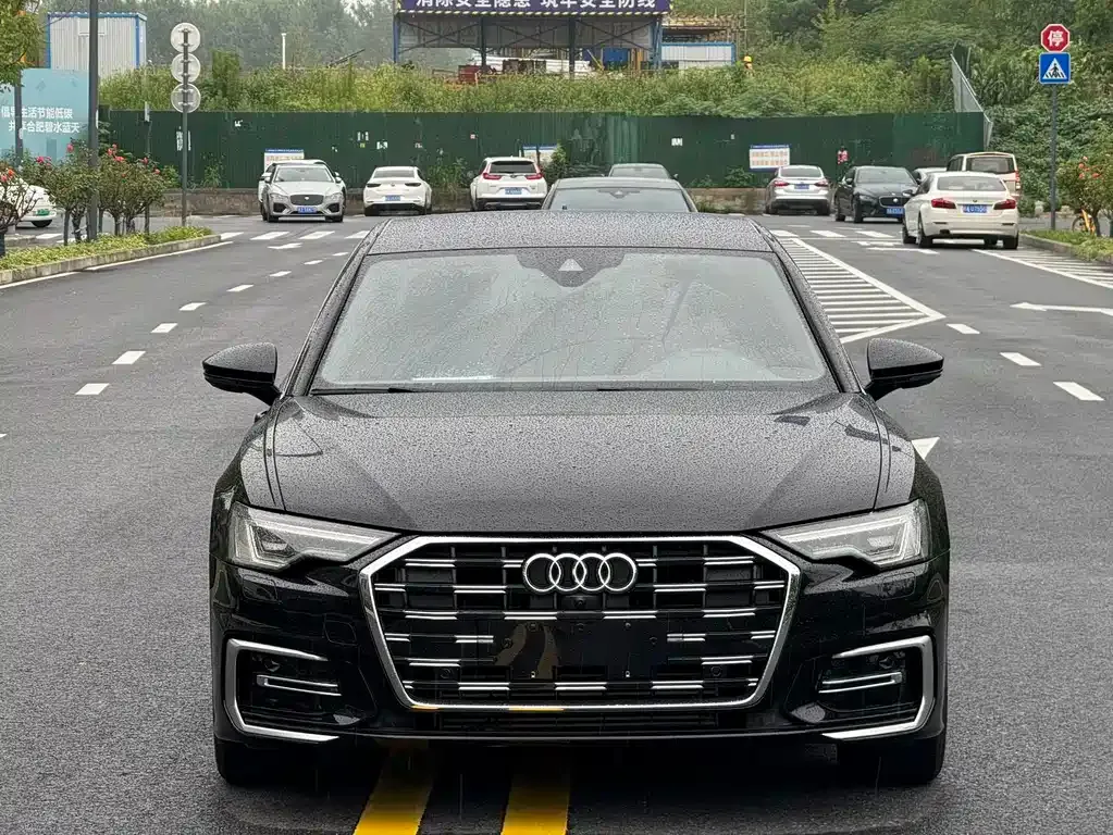 Audi A6L — фото 2