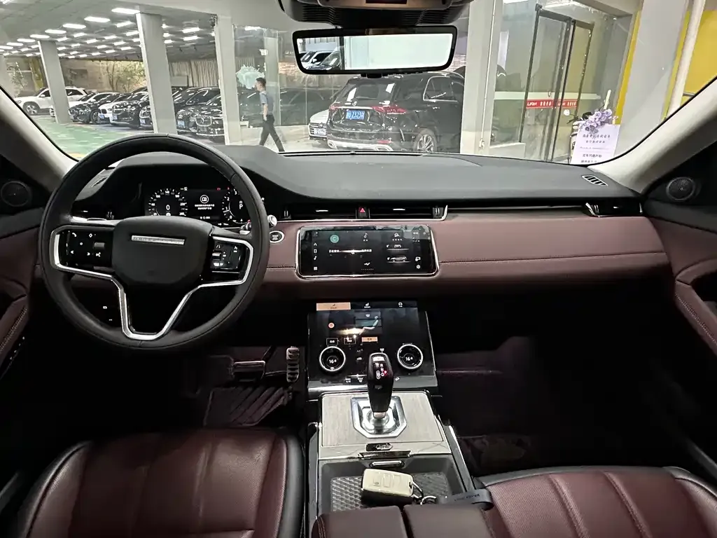 Land Rover Evoque — фото 8