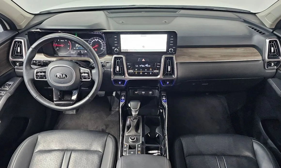 Kia Sorento — фото 4