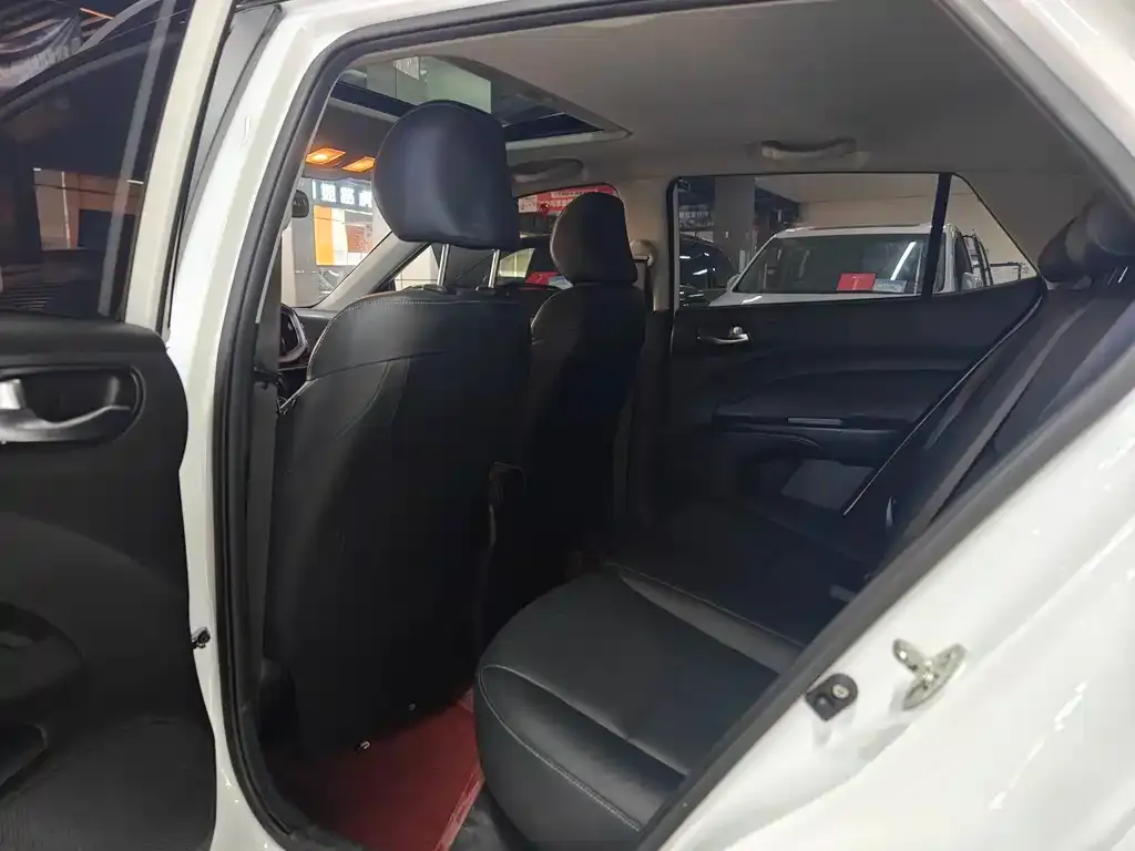 Kia KX1 — фото 10