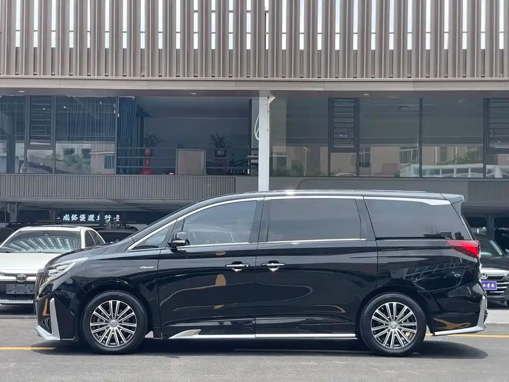 GAC Motor Trumpchi M8 — фото 3
