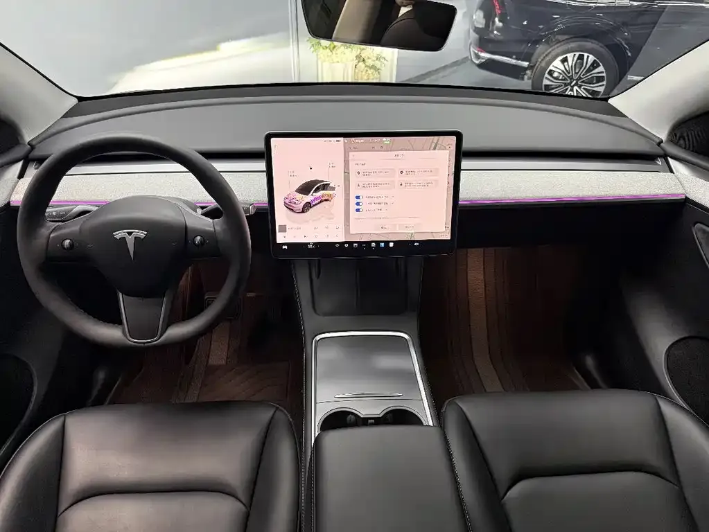 Tesla Model Y — фото 3