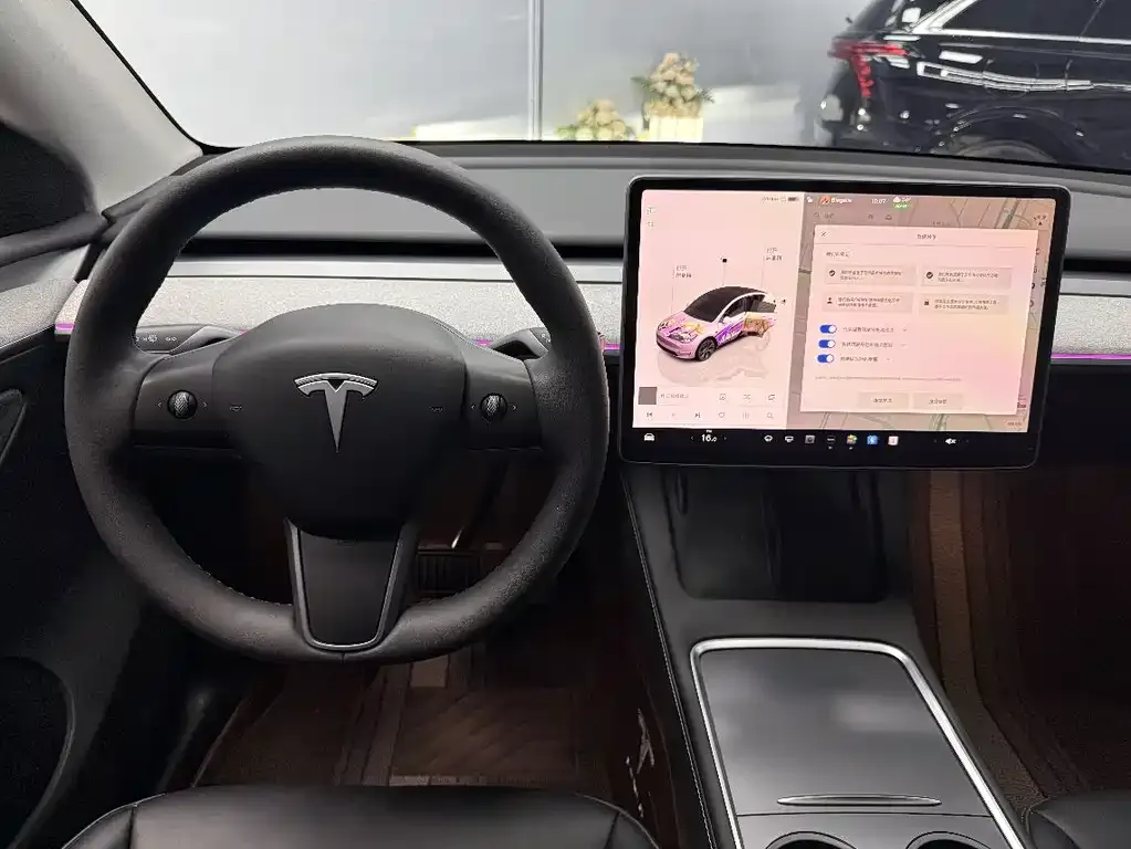 Tesla Model Y — фото 4