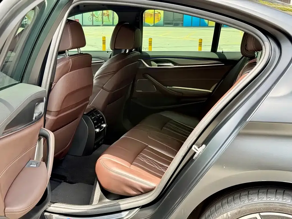 BMW 5 Series (Import) — фото 8
